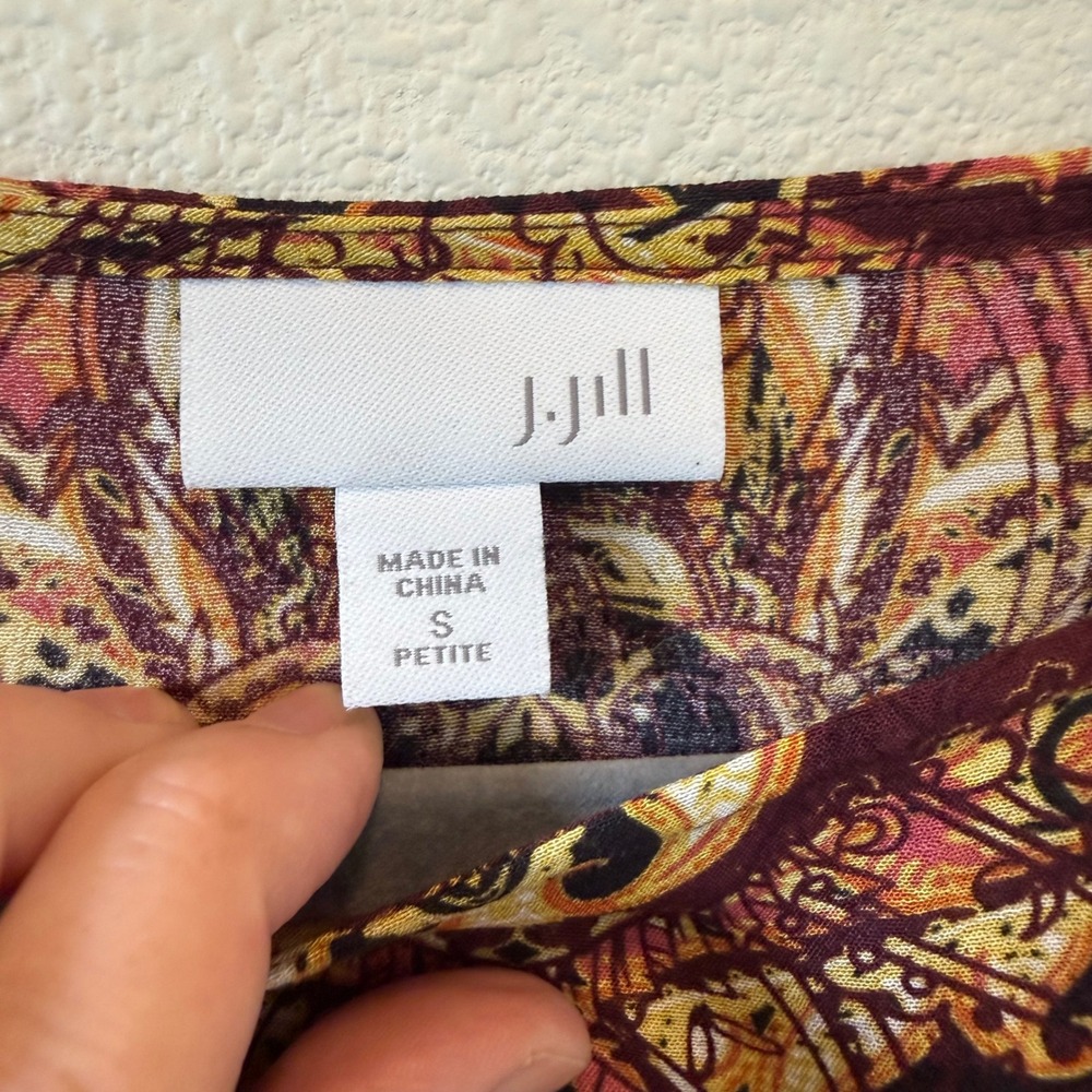 J. Jill Womens Small Petite Paisley Empire Waist Tunic Top Burgundy Gold‎ Rayon - Picture 6 of 11
